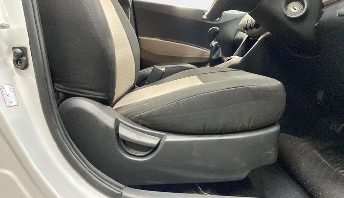 2017 Hyundai Grand i10 SPORTZ 1.2 KAPPA VTVT, Petrol, Manual, 25,841 km, Driver Side Adjustment Panel