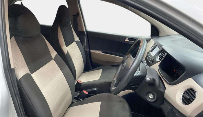 2017 Hyundai Grand i10 SPORTZ 1.2 KAPPA VTVT, Petrol, Manual, 25,841 km, Right Side Front Door Cabin
