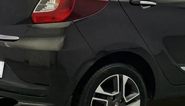2023 Tata Tiago XZA PLUS PETROL, Petrol, Automatic, 12,504 km, Rear bumper - Minor scratches