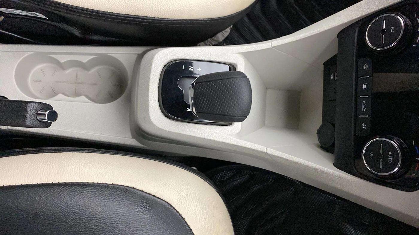 2023 Tata Tiago XZA PLUS PETROL, Petrol, Automatic, 12,674 km, Gear Lever
