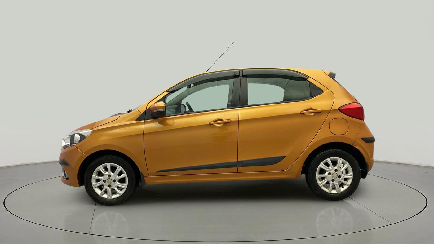 2017 Tata Tiago XZA PETROL, Petrol, Automatic, 52,066 km, Left Side
