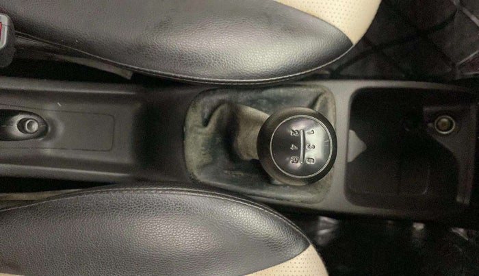 2014 Hyundai Eon D-LITE+, Petrol, Manual, 64,032 km, Gear Lever