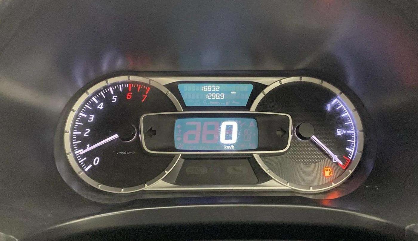 2021 Nissan Kicks XV 1.5, Petrol, Manual, 16,842 km, Odometer Image