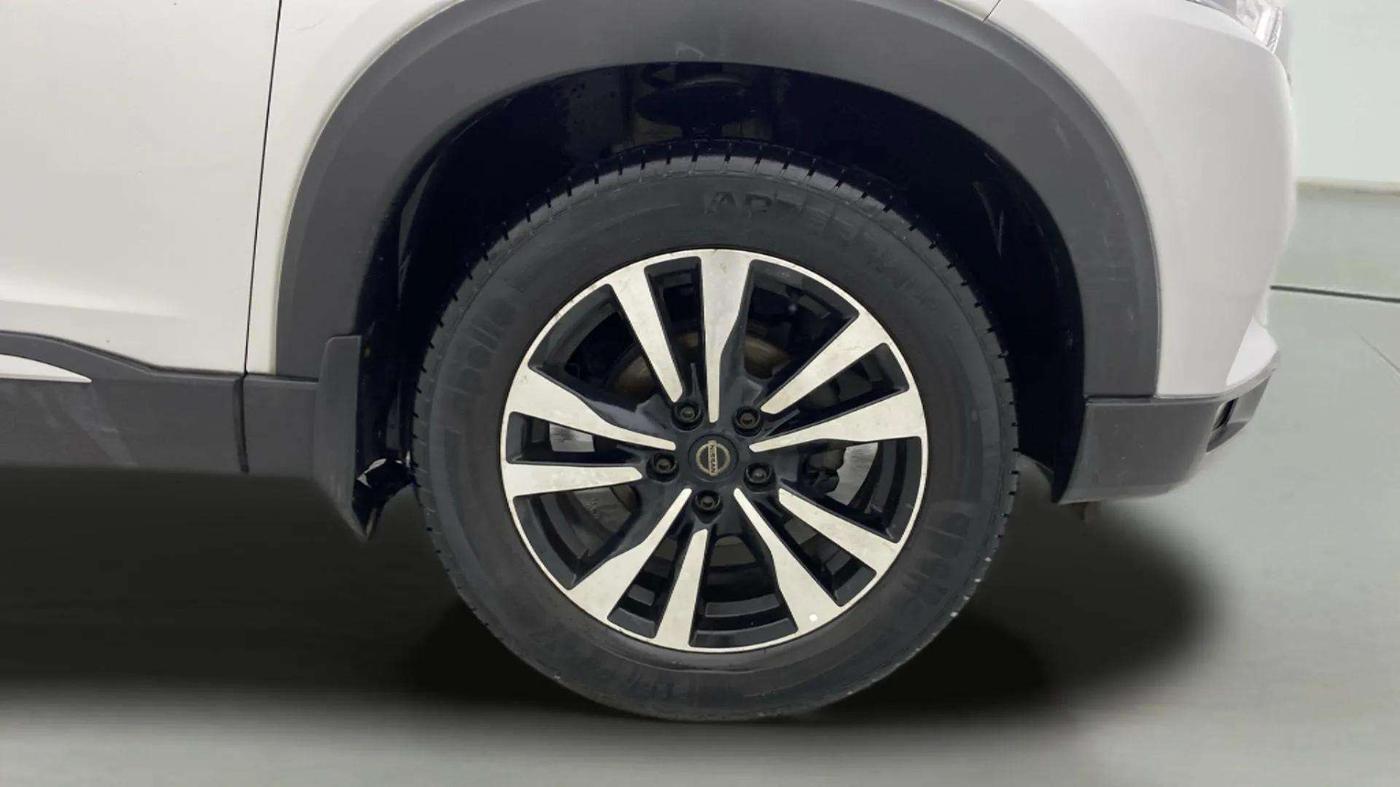 2021 Nissan Kicks XV 1.5, Petrol, Manual, 16,842 km, Right Front Wheel