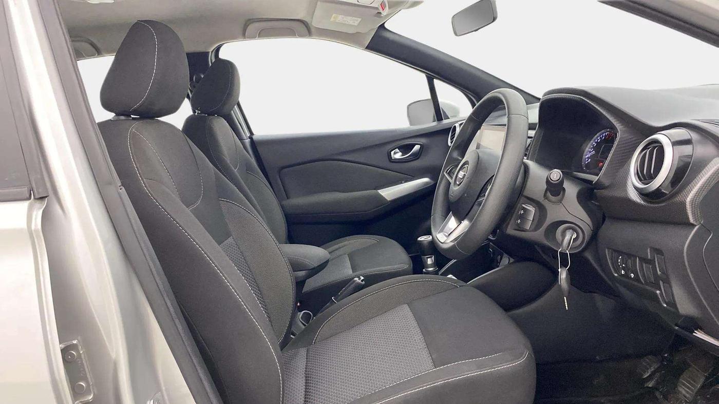 2021 Nissan Kicks XV 1.5, Petrol, Manual, 16,842 km, Right Side Front Door Cabin