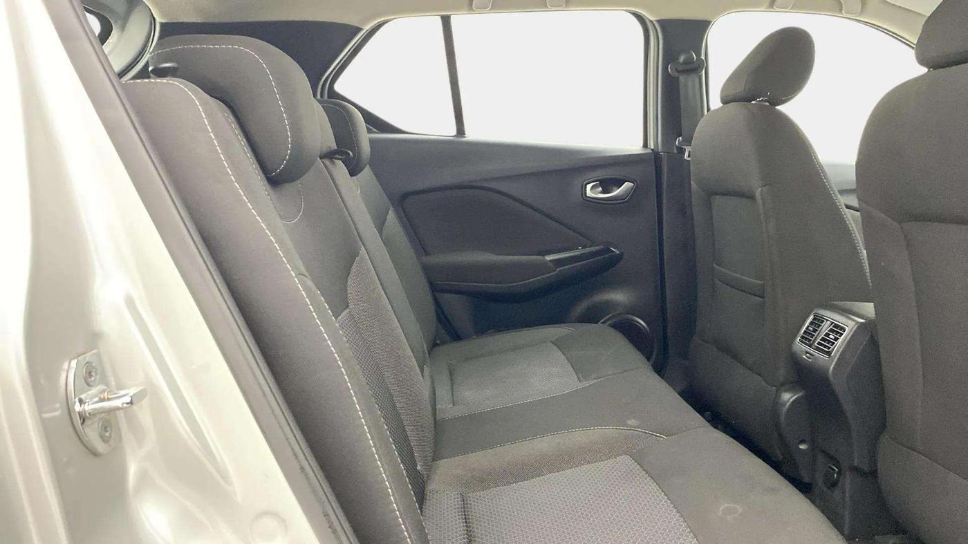 2021 Nissan Kicks XV 1.5, Petrol, Manual, 16,842 km, Right Side Rear Door Cabin