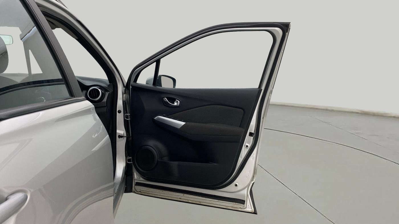 2021 Nissan Kicks XV 1.5, Petrol, Manual, 16,842 km, RHS Front Door