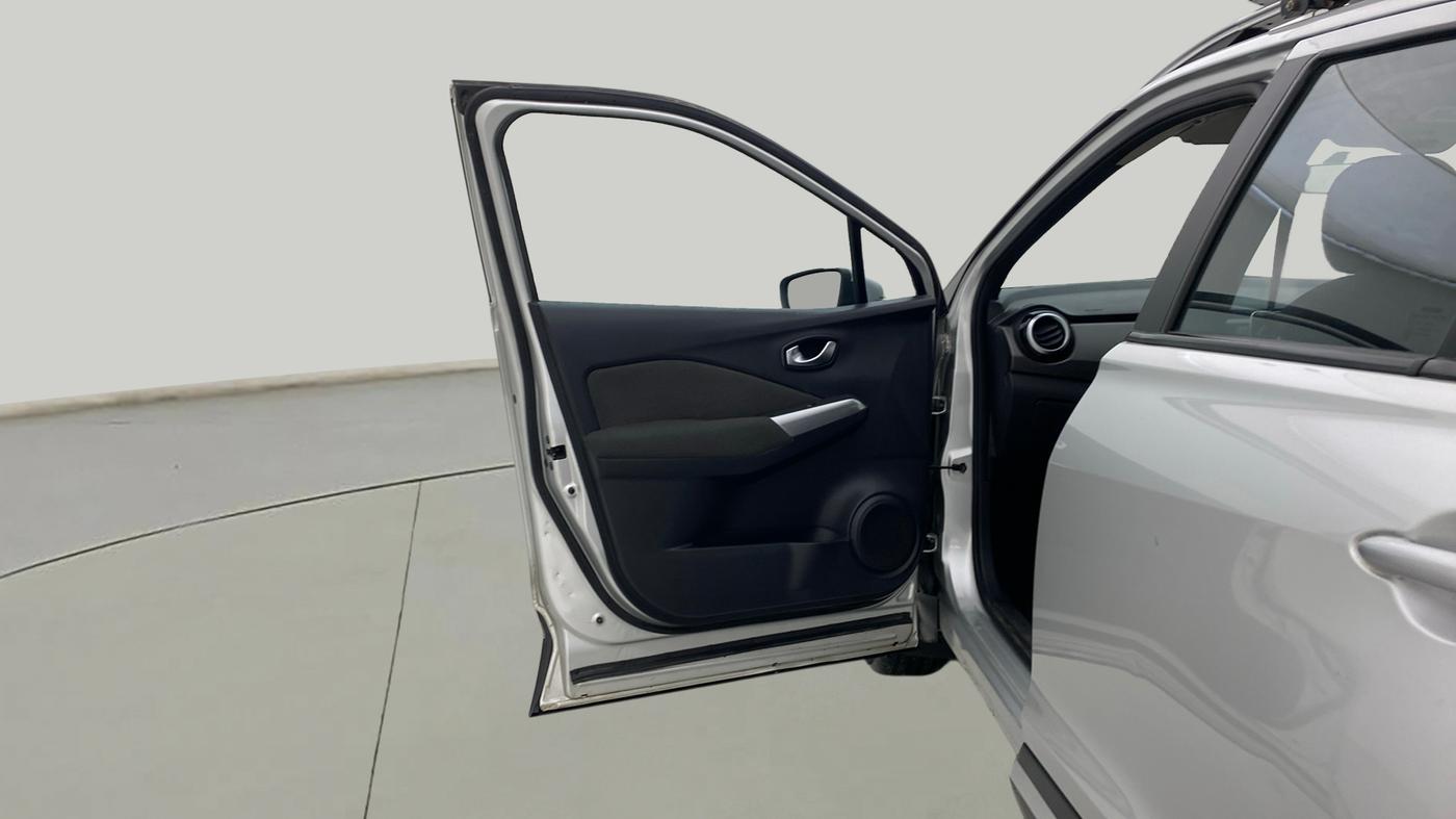 2021 Nissan Kicks XV 1.5, Petrol, Manual, 16,842 km, LHS Front Door