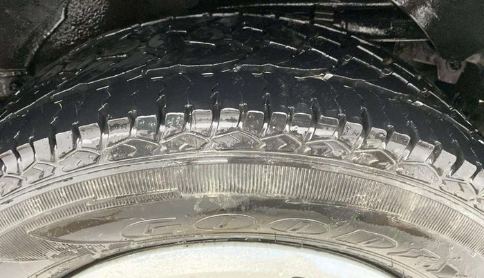 2018 Mahindra XUV500 W7, Diesel, Manual, 83,915 km, Left Rear Tyre Tread