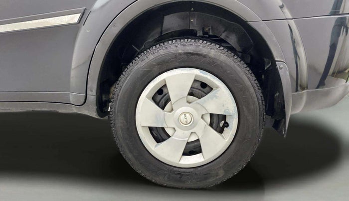 2018 Mahindra XUV500 W7, Diesel, Manual, 83,915 km, Left Rear Wheel