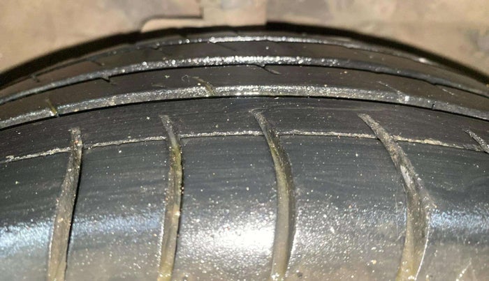 2016 Maruti Celerio ZXI, Petrol, Manual, 76,920 km, Right Front Tyre Tread