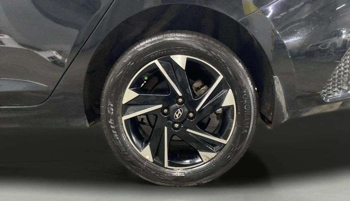 2020 Hyundai Verna SX (O) 1.0 TURBO DCT, Petrol, Automatic, 28,715 km, Left Rear Wheel