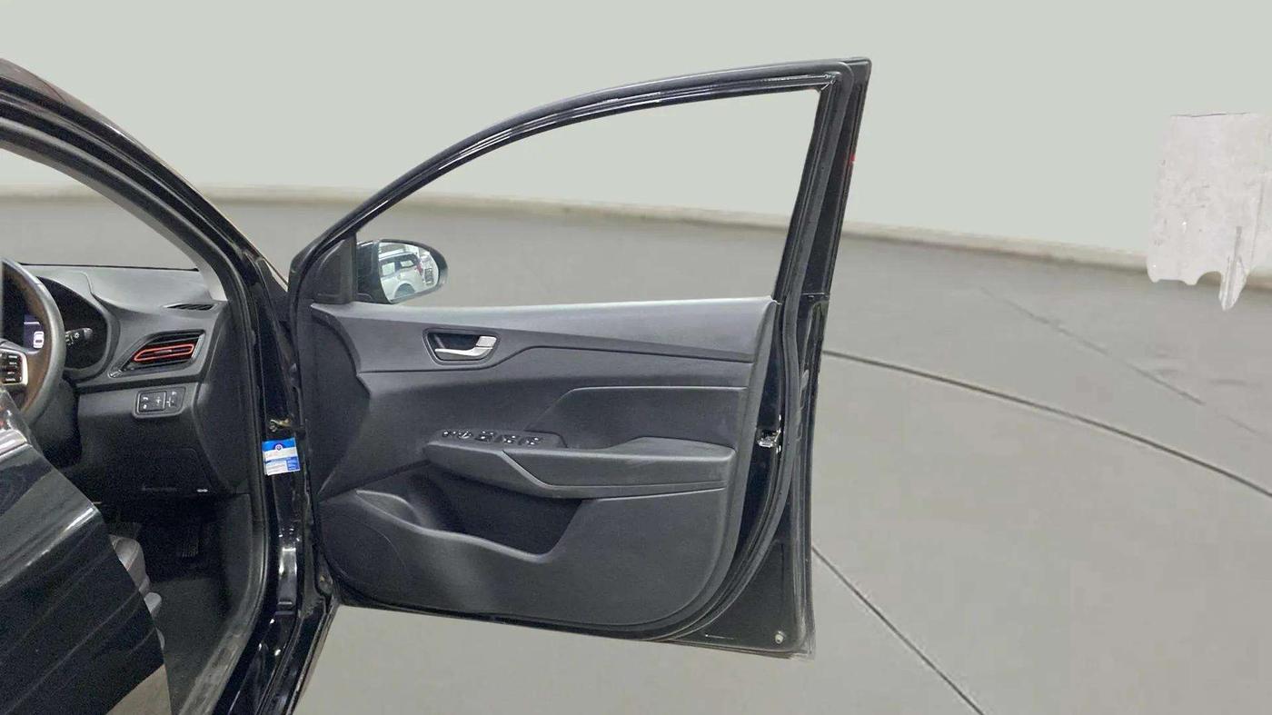 2020 Hyundai Verna SX (O) 1.0 TURBO DCT, Petrol, Automatic, 28,791 km, RHS Front Door