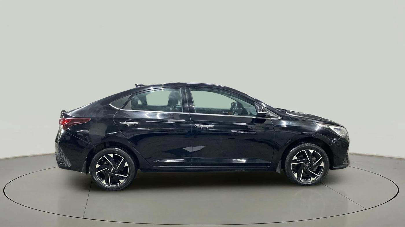 2020 Hyundai Verna SX (O) 1.0 TURBO DCT, Petrol, Automatic, 28,791 km, Right Side View