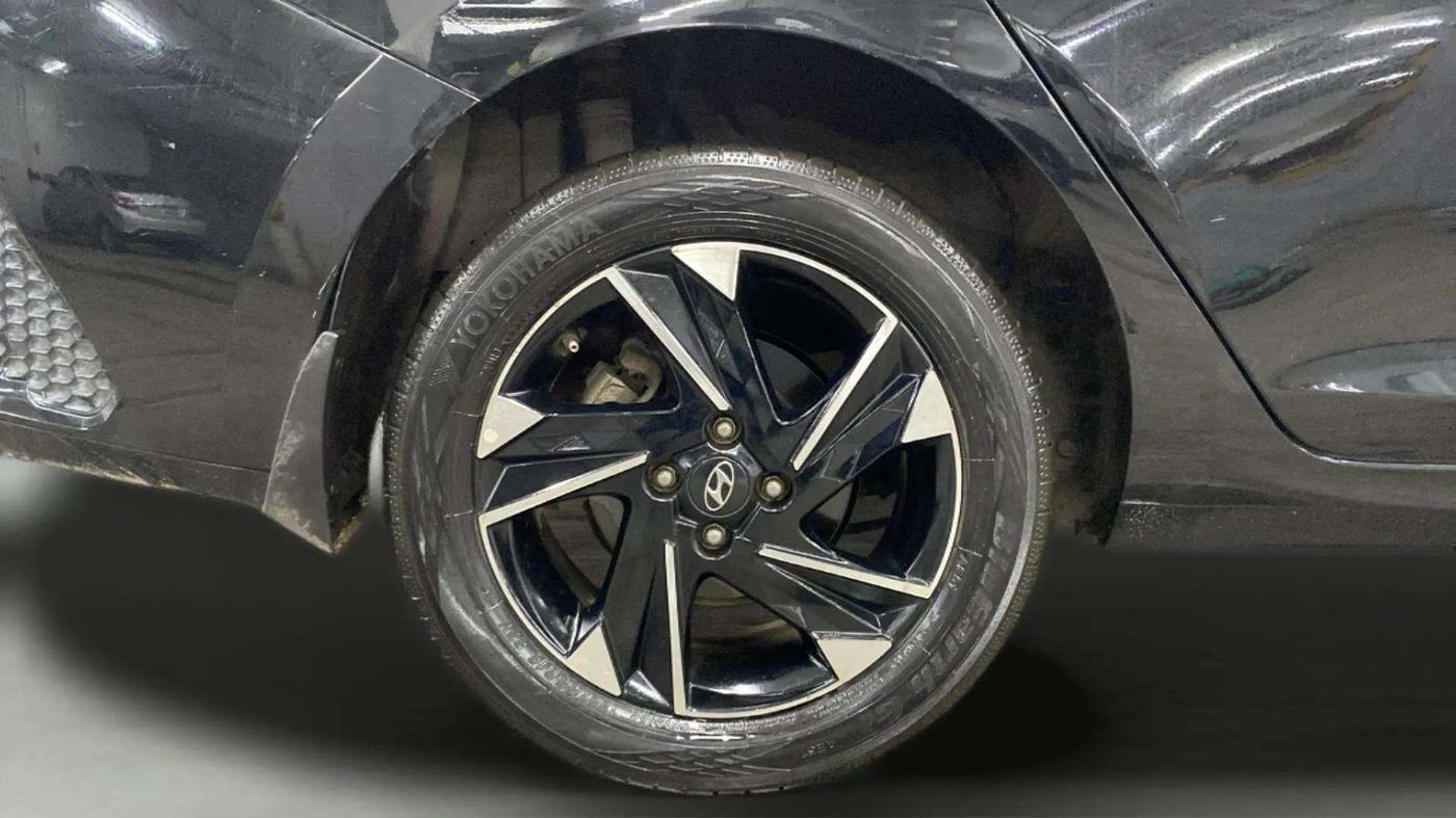 2020 Hyundai Verna SX (O) 1.0 TURBO DCT, Petrol, Automatic, 28,791 km, Right Rear Wheel