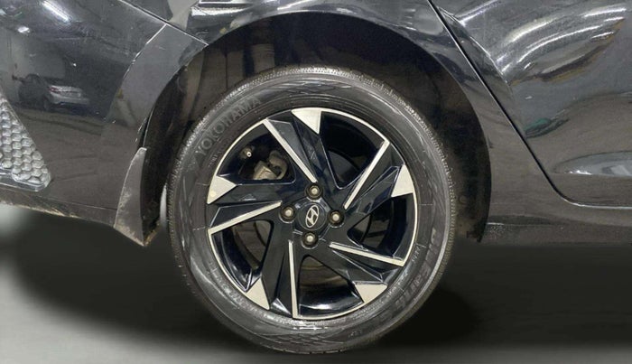 2020 Hyundai Verna SX (O) 1.0 TURBO DCT, Petrol, Automatic, 28,715 km, Right Rear Wheel