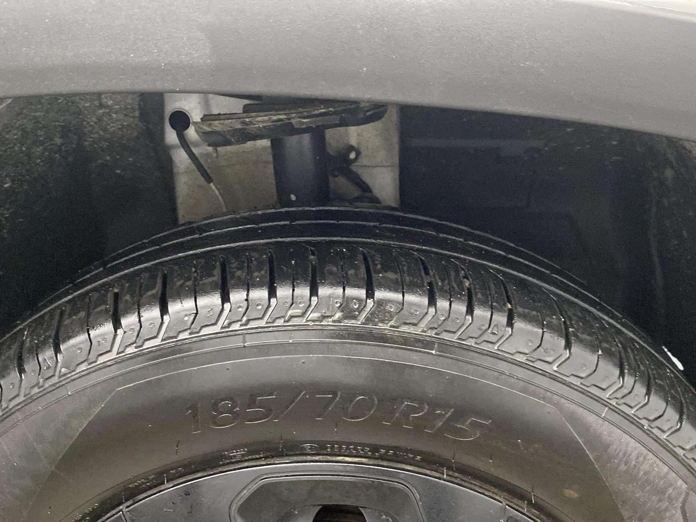 2024 Tata PUNCH ADVENTURE MT, Petrol, Manual, 20,487 km, Right Front Tyre Tread