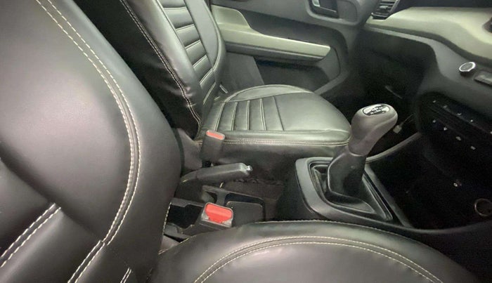 2024 Tata PUNCH ADVENTURE MT, Petrol, Manual, 20,471 km, Gear Lever