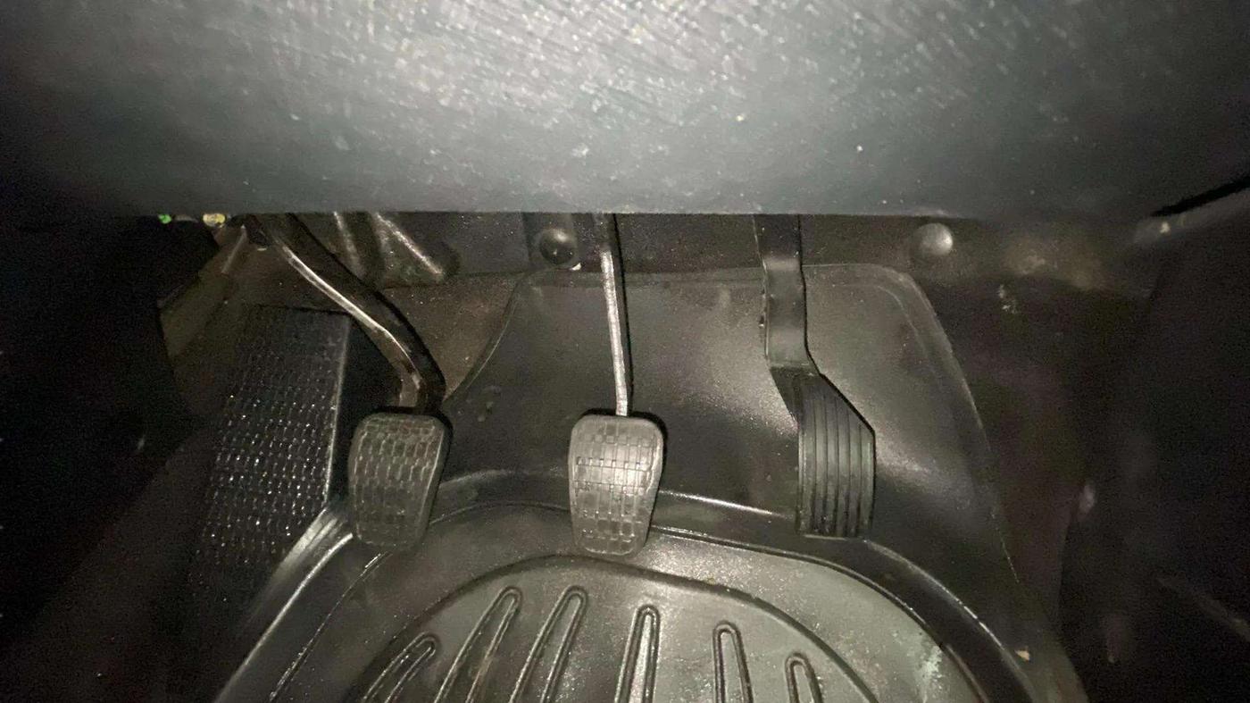 2024 Tata PUNCH ADVENTURE MT, Petrol, Manual, 20,487 km, Pedals