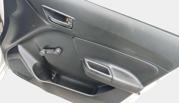 2022 Maruti Swift LXI, Petrol, Manual, 25,649 km, Driver Side Door Panels Control