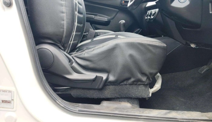 2022 Maruti Swift LXI, Petrol, Manual, 25,649 km, Driver Side Adjustment Panel
