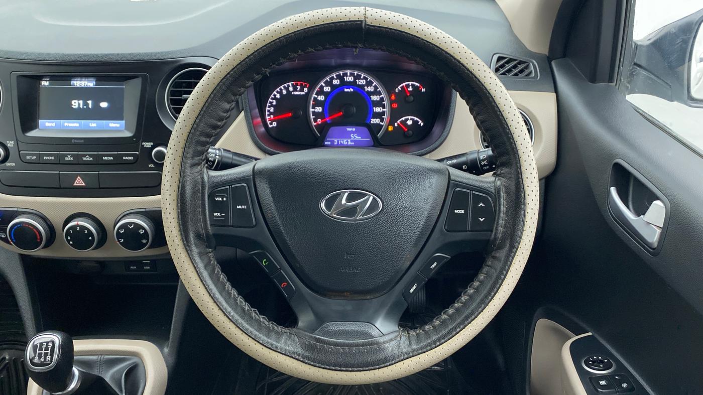 2017 Hyundai Grand i10 SPORTZ 1.2 KAPPA VTVT, Petrol, Manual, 31,463 km, Steering Wheel Close Up
