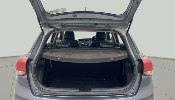 2018 Hyundai Elite i20 ASTA 1.4 CRDI (O), Diesel, Manual, 99,443 km, Boot Inside