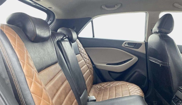 2018 Hyundai Elite i20 ASTA 1.4 CRDI (O), Diesel, Manual, 99,443 km, Right Side Rear Door Cabin