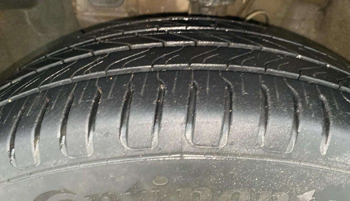 2018 Hyundai Elite i20 ASTA 1.4 CRDI (O), Diesel, Manual, 99,443 km, Left Front Tyre Tread