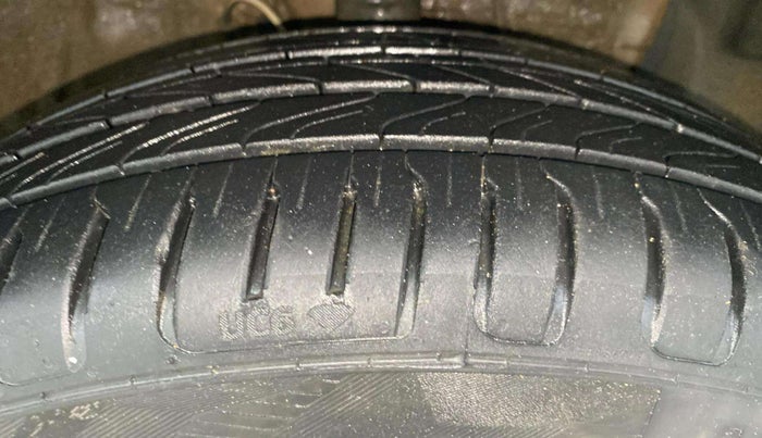 2018 Hyundai Elite i20 ASTA 1.4 CRDI (O), Diesel, Manual, 99,443 km, Right Front Tyre Tread
