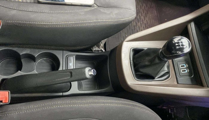 2019 Ford FREESTYLE TITANIUM PLUS 1.2 PETROL, Petrol, Manual, 36,926 km, Gear Lever