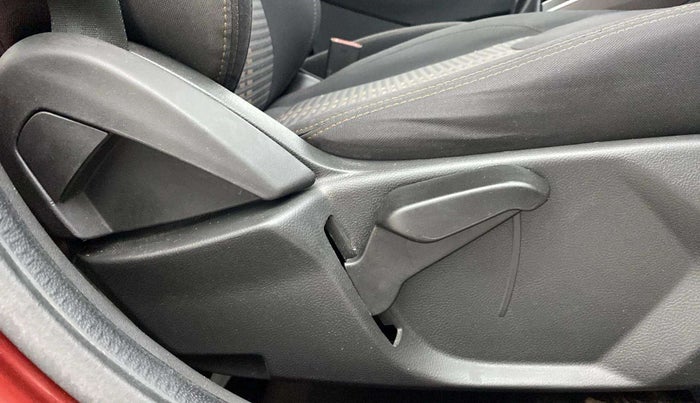 2019 Ford FREESTYLE TITANIUM PLUS 1.2 PETROL, Petrol, Manual, 36,926 km, Driver Side Adjustment Panel