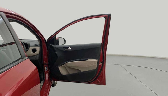 2015 Hyundai Xcent SX 1.2, Petrol, Manual, 80,255 km, RHS Front Door