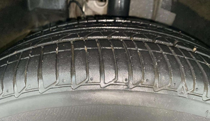 2021 Tata Tiago XZ PLUS PETROL, Petrol, Manual, 11,073 km, Left Front Tyre Tread