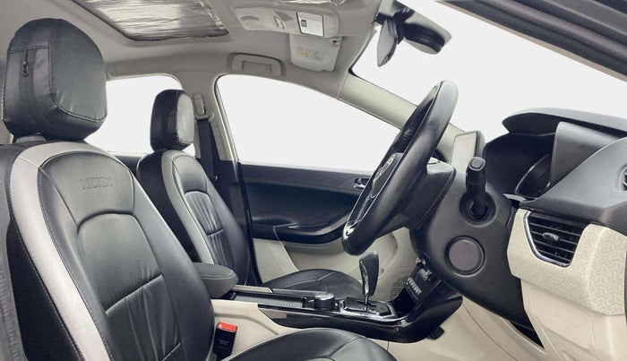 2023 Tata NEXON XZA PLUS (O) PETROL, Petrol, Automatic, 25,044 km, Right Side Front Door Cabin