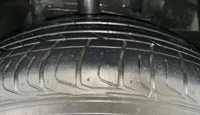2023 Tata NEXON XZA PLUS (O) PETROL, Petrol, Automatic, 25,044 km, Right Front Tyre Tread