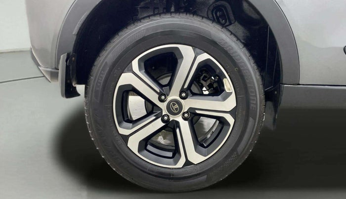 2023 Tata NEXON XZA PLUS (O) PETROL, Petrol, Automatic, 25,044 km, Right Rear Wheel
