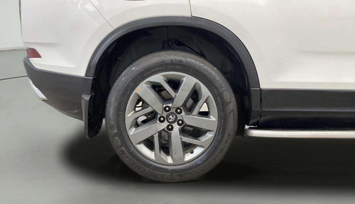 2021 Tata Safari XT PLUS, Diesel, Manual, 58,115 km, Right Rear Wheel