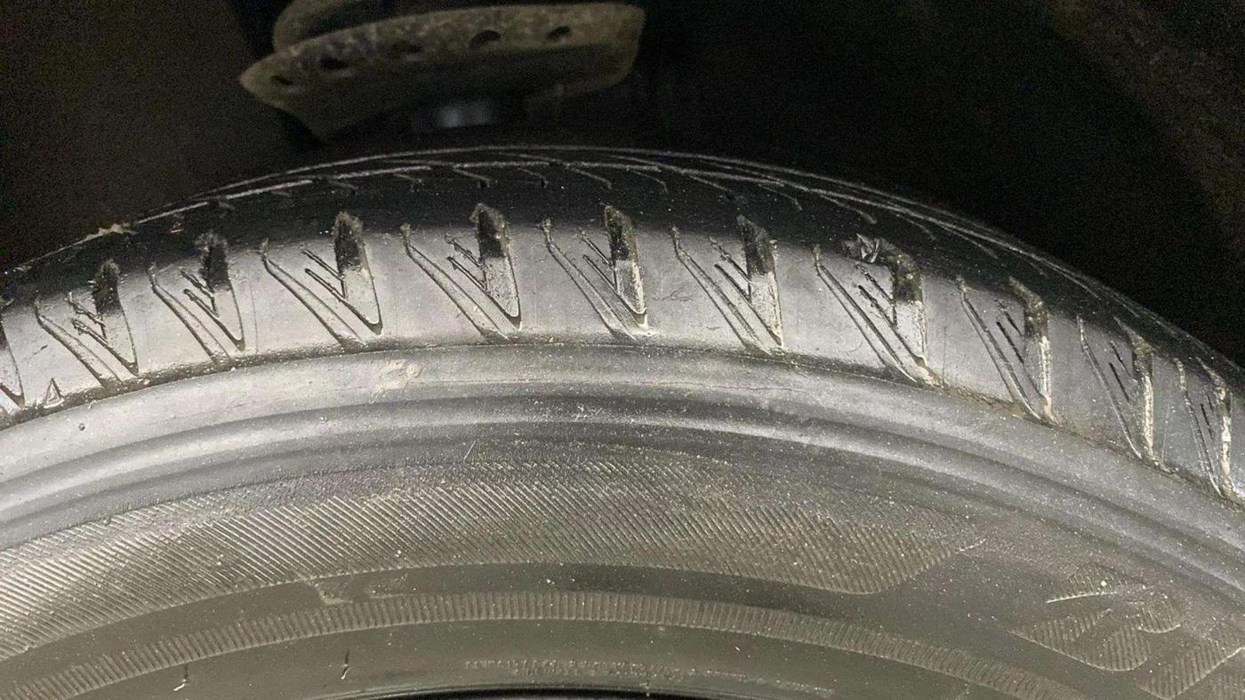 2021 Tata Safari XT PLUS, Diesel, Manual, 58,292 km, Left Front Tyre Tread