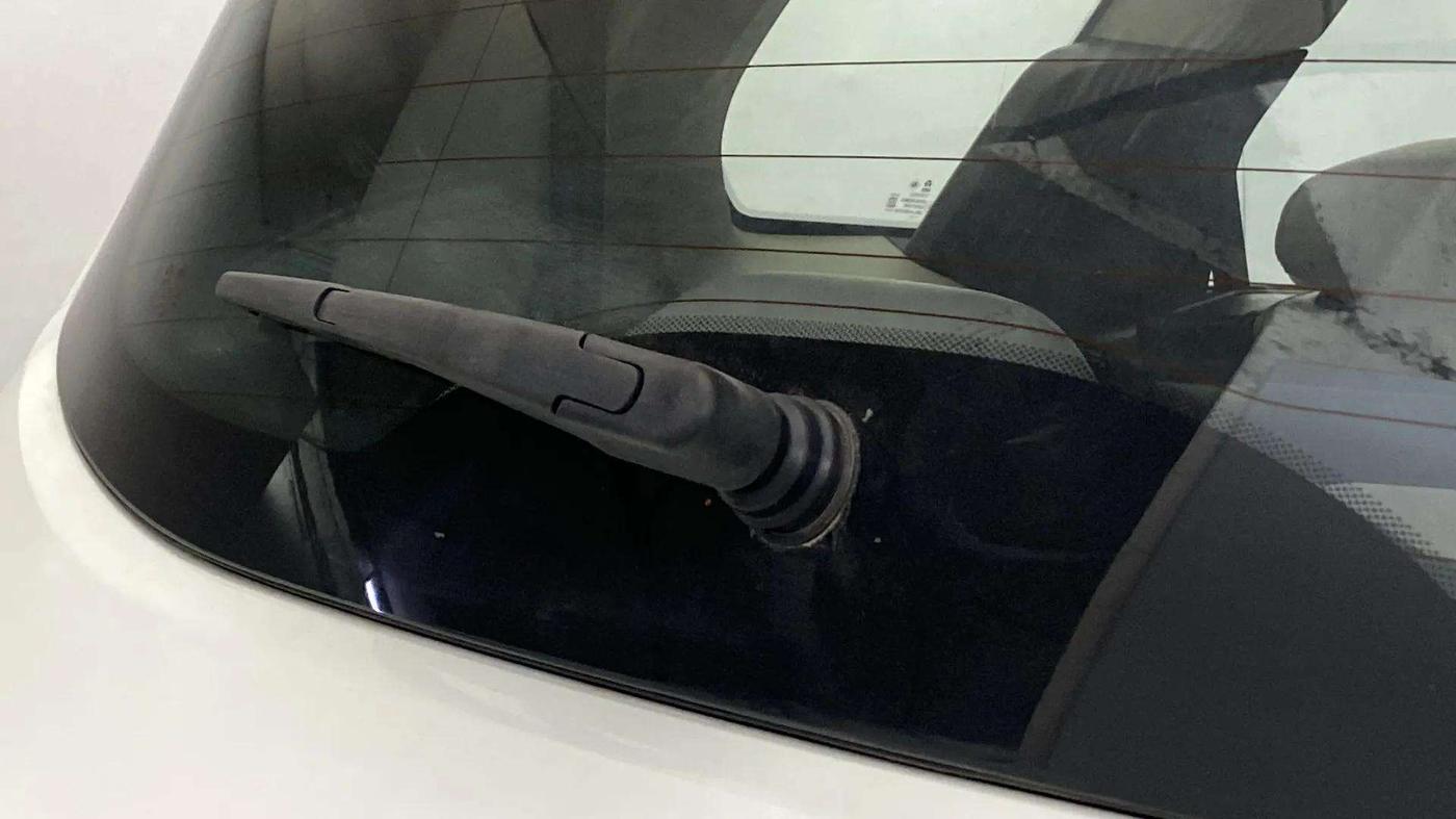 2021 Tata Safari XT PLUS, Diesel, Manual, 58,292 km, Rear Wiper
