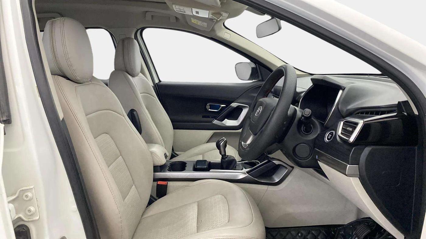 2021 Tata Safari XT PLUS, Diesel, Manual, 58,292 km, Right Side Front Door Cabin