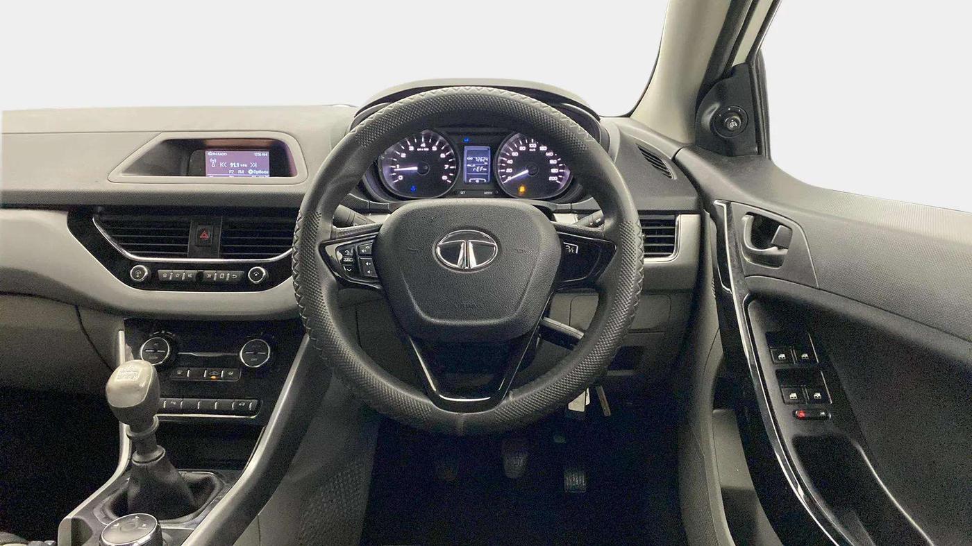 2018 Tata NEXON XT DIESEL, Diesel, Manual, 72,498 km, Steering Wheel Close Up
