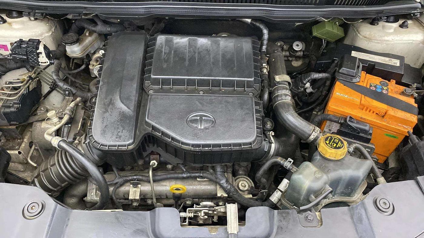 2018 Tata NEXON XT DIESEL, Diesel, Manual, 72,498 km, Engine View