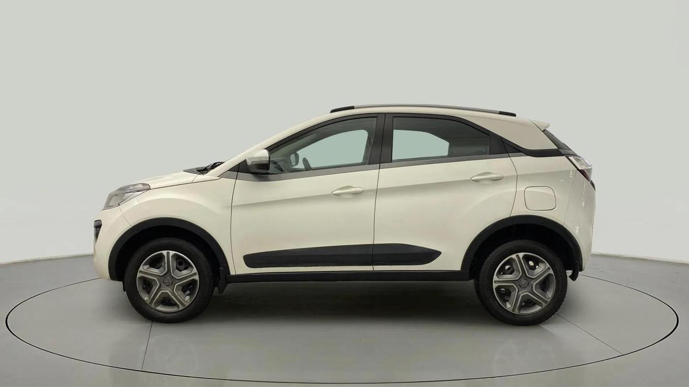 2018 Tata NEXON XT DIESEL, Diesel, Manual, 72,498 km, Left Side