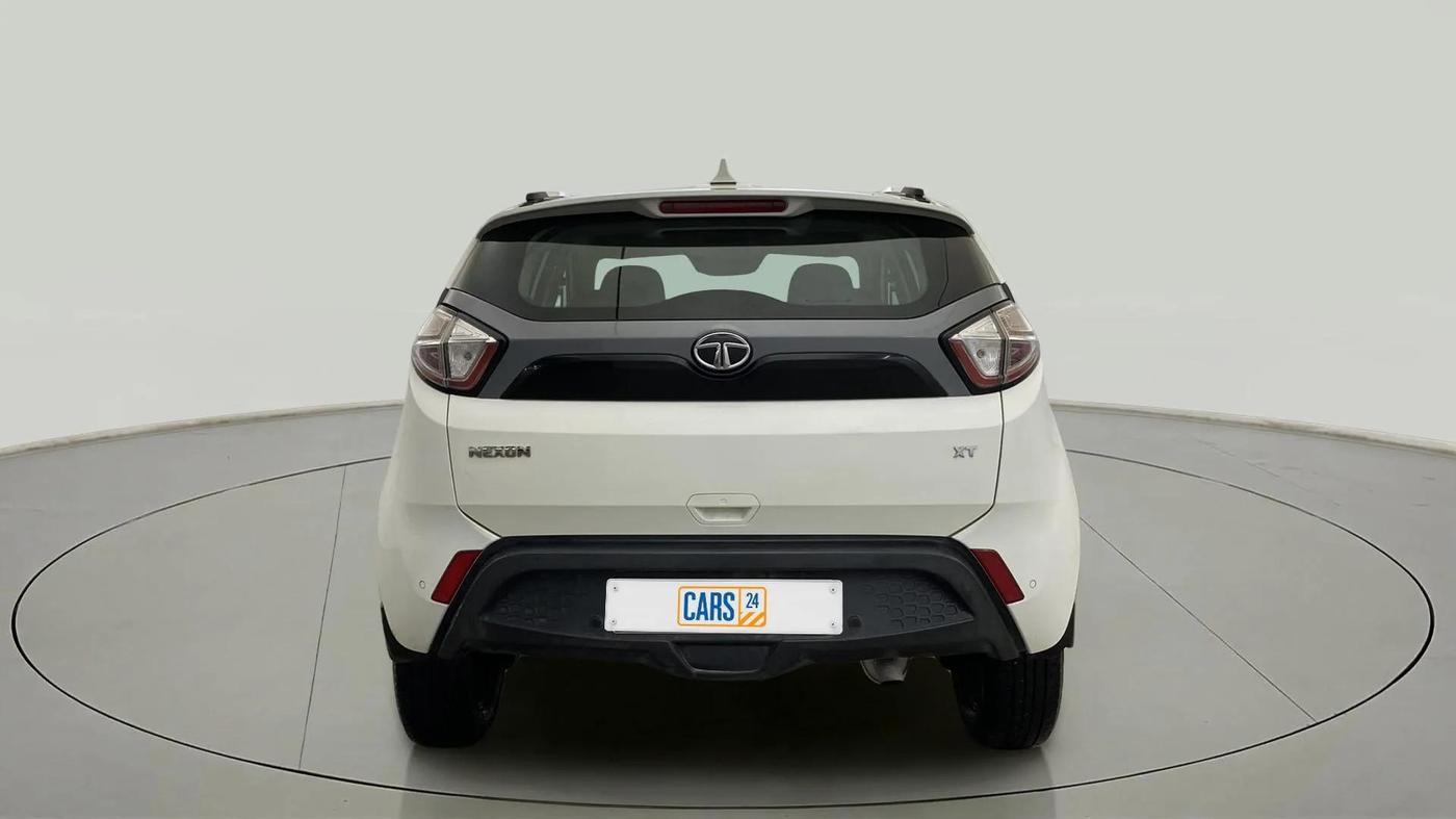 2018 Tata NEXON XT DIESEL, Diesel, Manual, 72,498 km, Back/Rear