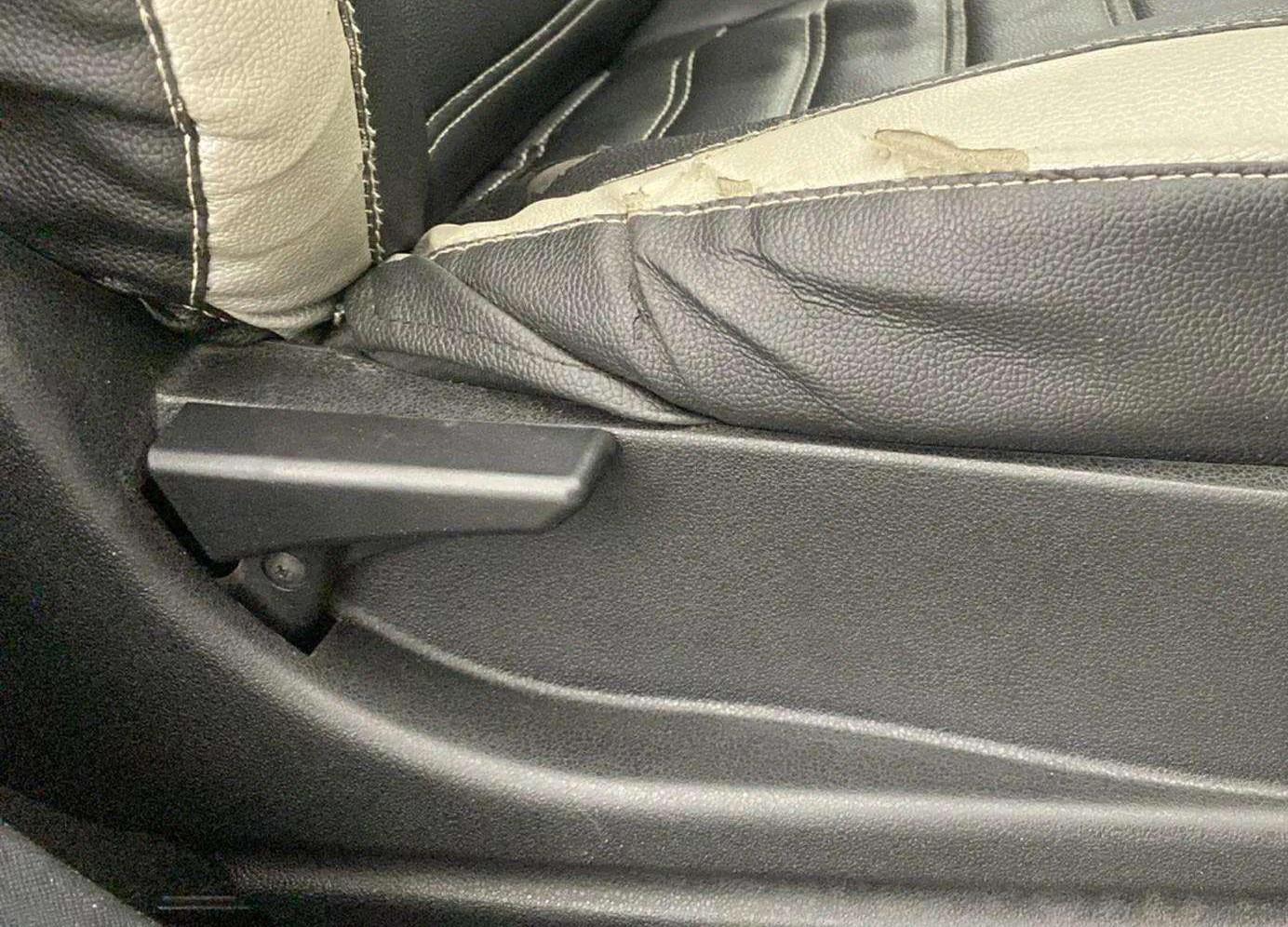 2018 Tata NEXON XT DIESEL, Diesel, Manual, 72,498 km, Driver Side Adjustment Panel