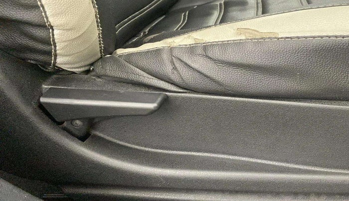 2018 Tata NEXON XT DIESEL, Diesel, Manual, 72,510 km, Driver Side Adjustment Panel