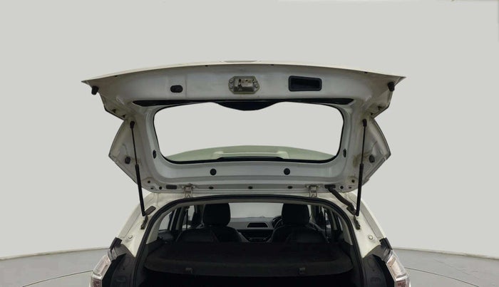 2018 Tata NEXON XT DIESEL, Diesel, Manual, 72,510 km, Boot Door Open