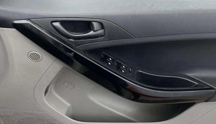 2018 Tata NEXON XT DIESEL, Diesel, Manual, 72,510 km, Driver Side Door Panels Control