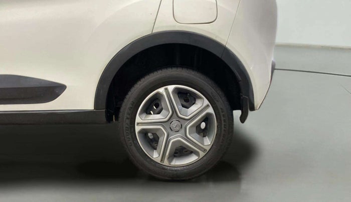 2018 Tata NEXON XT DIESEL, Diesel, Manual, 72,510 km, Left Rear Wheel